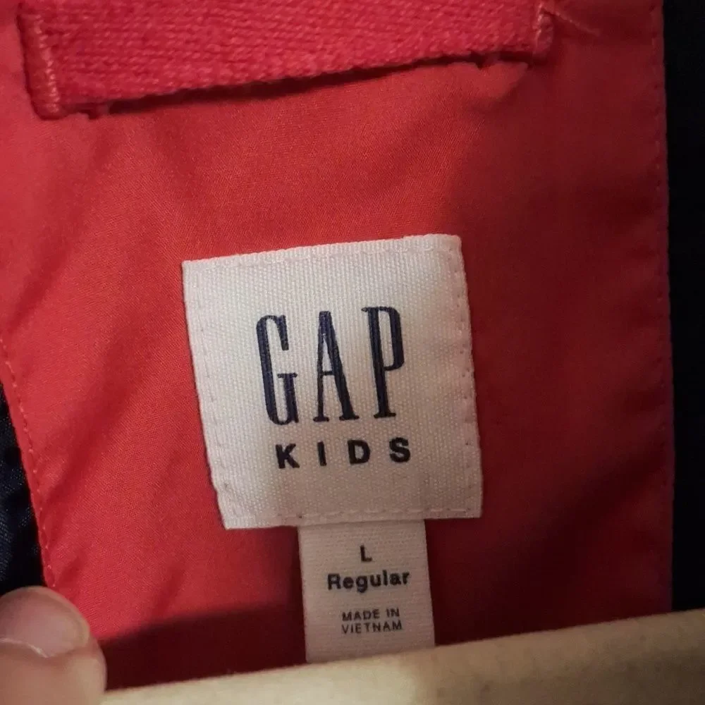 Red Gap kids Large puffer vest zip up